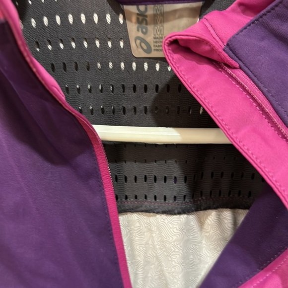 Oasics Running jacket purple and pink - Picture 3 of 6